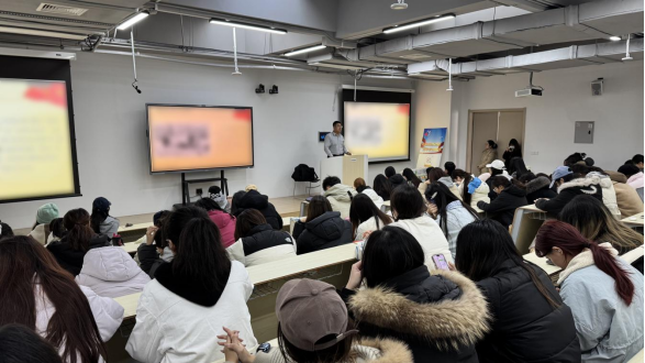 筑牢青春防线 抵制邪教侵蚀——山东省青岛市委政法委扎实开展反邪教警示教育宣传进高校活动