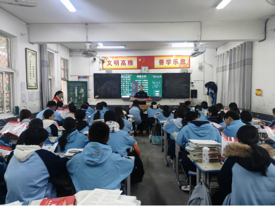 安徽谯城：青春无“邪” 校园筑盾