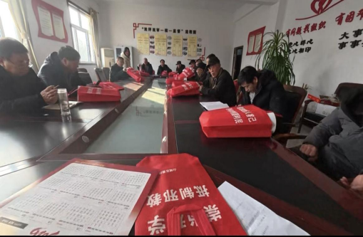 河南鹤壁：新春送福 反邪同行