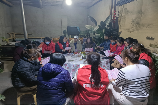 甘肃敦煌：巾帼护航反邪教 三八佳节筑平安