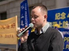 精神牢笼：“我失去了思考的能力” ——一名英国籍“法轮功”前成员的真实讲述