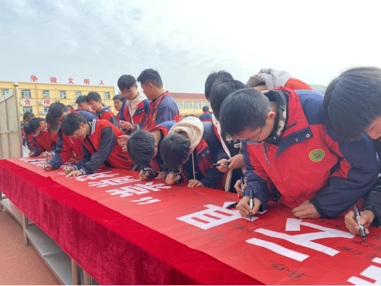 江苏连云港：青春无“邪” 守护有我——灌云县开展反邪教进校园“开学第一课”活动