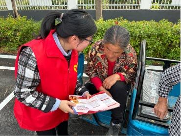 安徽利辛：清明时节“警”相随 反邪宣传护平安