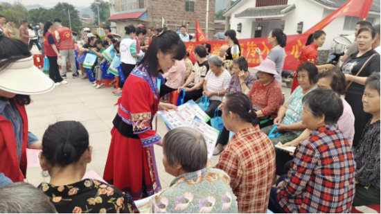 广西合山：山歌传唱三月三 禁毒反邪入人心