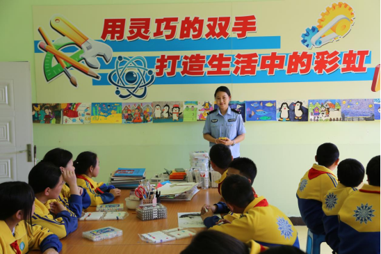 内蒙古通辽：西辽河畔海棠盛放 民族团结聚力反邪护校园