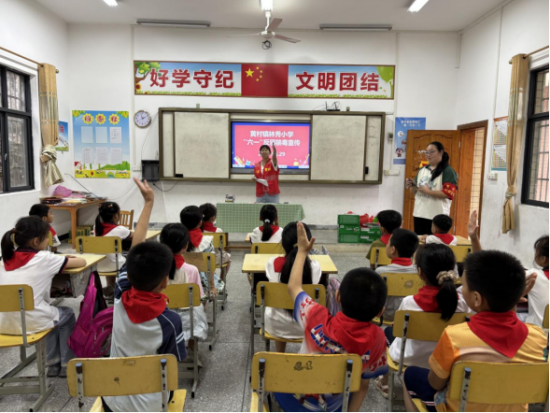 广西梧州：让孩子炼就识破邪教的“火眼金睛”