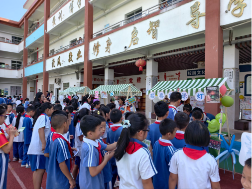 广东深圳：“识毒辨邪 青春护航”——坪山区禁毒反邪宣传进校园