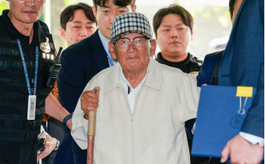 韩国“新天地教会”头目李万熙涉政教勾结被批捕