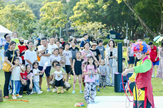 广东罗湖：便民集市汇民心 崇尚科学拒邪教