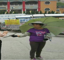 法轮功骚扰港澳游客（图）