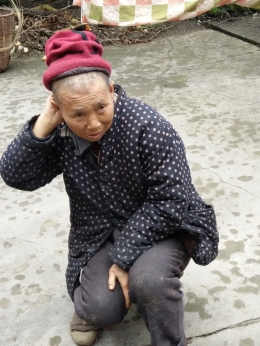 妻子“除偶像”险些把命丧（图）