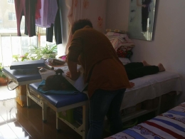 摆脱“法轮功”后她成为反邪教志愿者