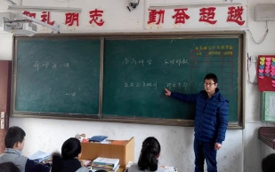 陕西麟游县借开学时机进行反邪教警示教育