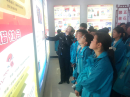 兰考县组织中学生参观反邪教教育基地（图）