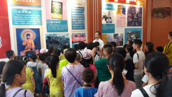 南阳市在各中小学开展反邪教宣传（图）