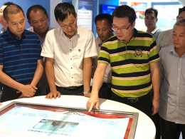 贺州八步区机关干部走进反邪教育基地