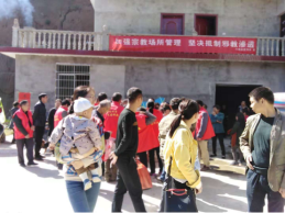 江西万载县反邪教宣传进庙会