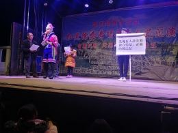 广西富川县编排三句半节目《反邪教》