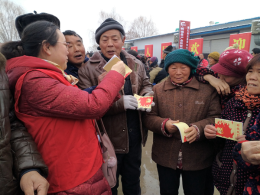 周口协会在郸城县开展反邪教宣传（图）