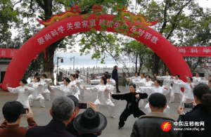 九江市浔阳区：关爱家庭，反对邪教