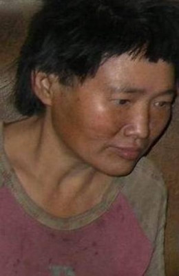 “门徒会”把我妻子害成了疯子（图）