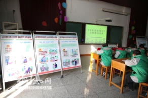 还记得15年前自焚的小女孩刘思影吗（图）？