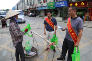 广西凭祥市在浦寨边贸点开展反邪教宣传活动