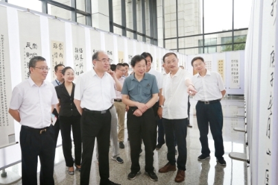 江苏省无锡市反邪教法治文化主题书法巡回展启动  