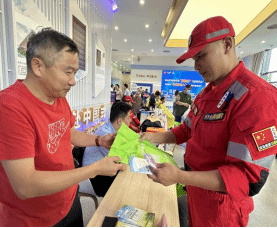 上海崇明：发挥“的哥”优势  担当反邪警哨