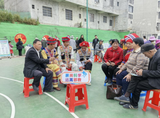 广西来宾：山歌宣讲群众欢 禁毒反邪效果好